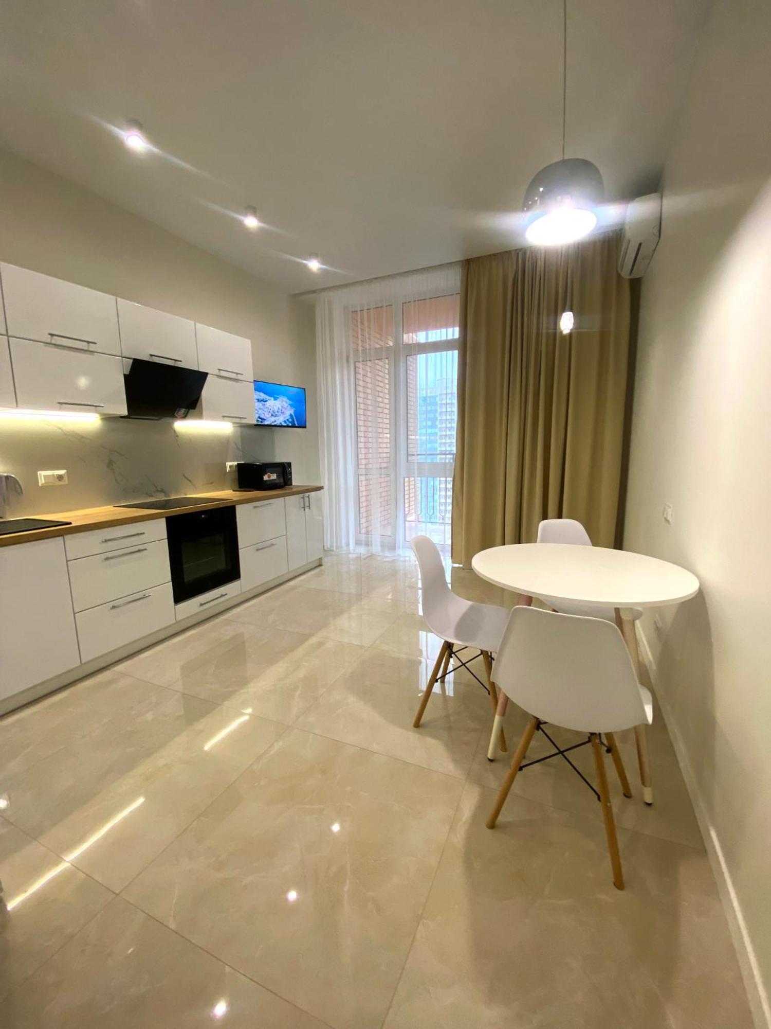 Arcadia Spacious Apartments Odesa Exterior foto